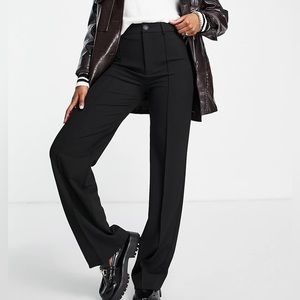 NWT pull&bear black pants with seam detail